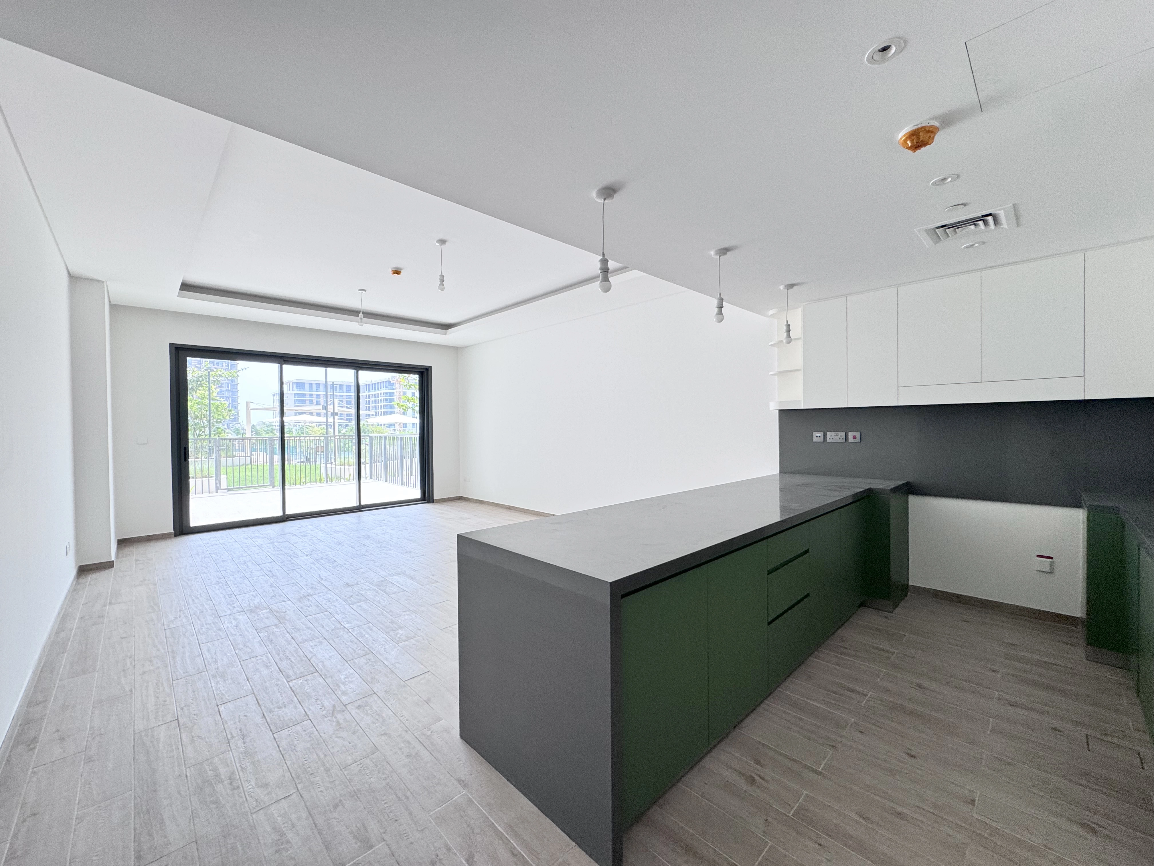 2 BED FOR RENT IN CENTRAL PARK CITY WALK