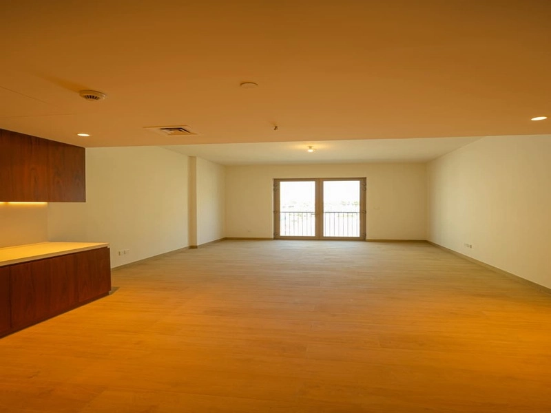 1 BEDROOM FOR RENT IN PORT DE LA MER