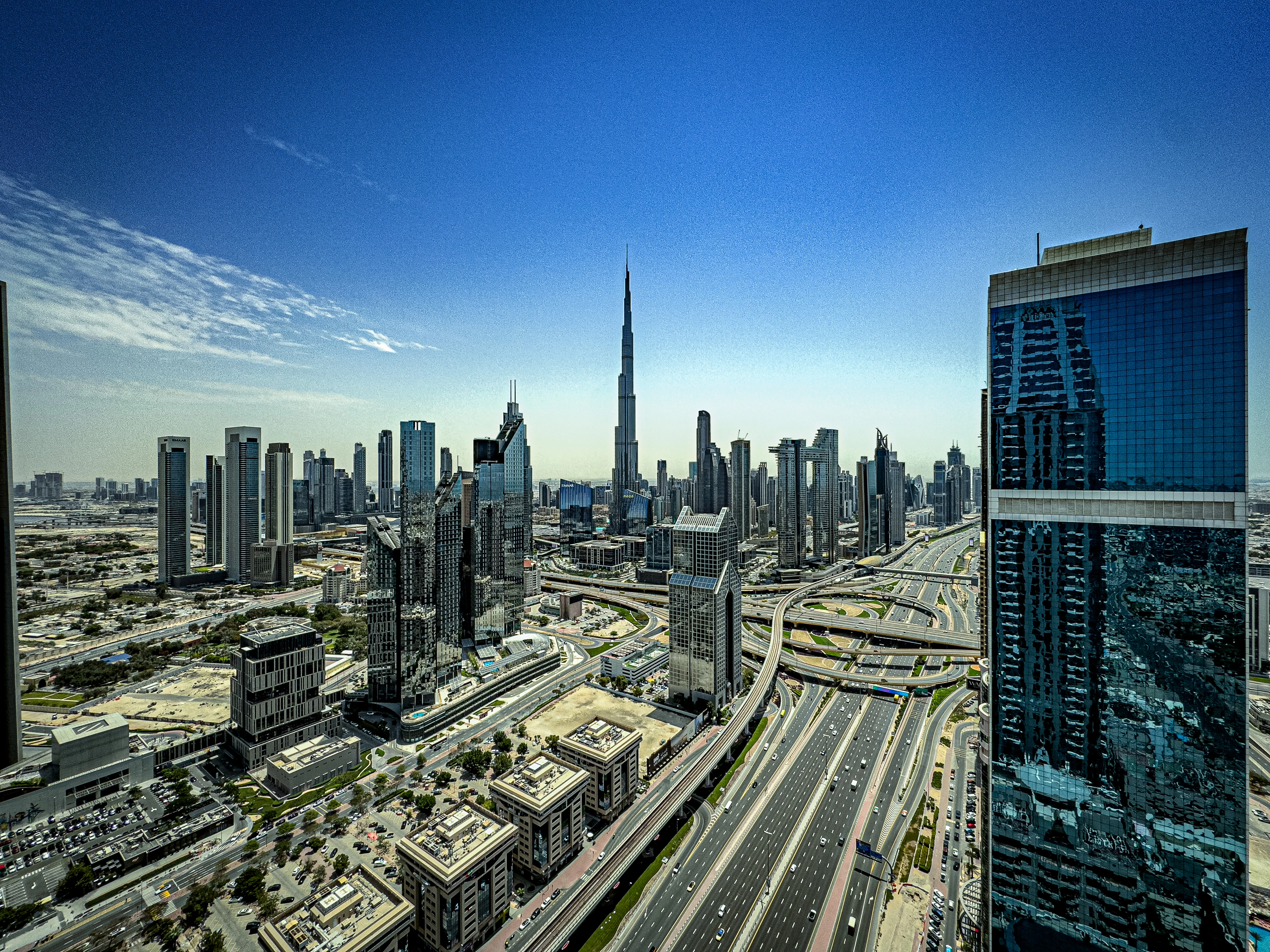 3 BEDROOM APARTMENT FOR SALE IN AA TOWER, SZR