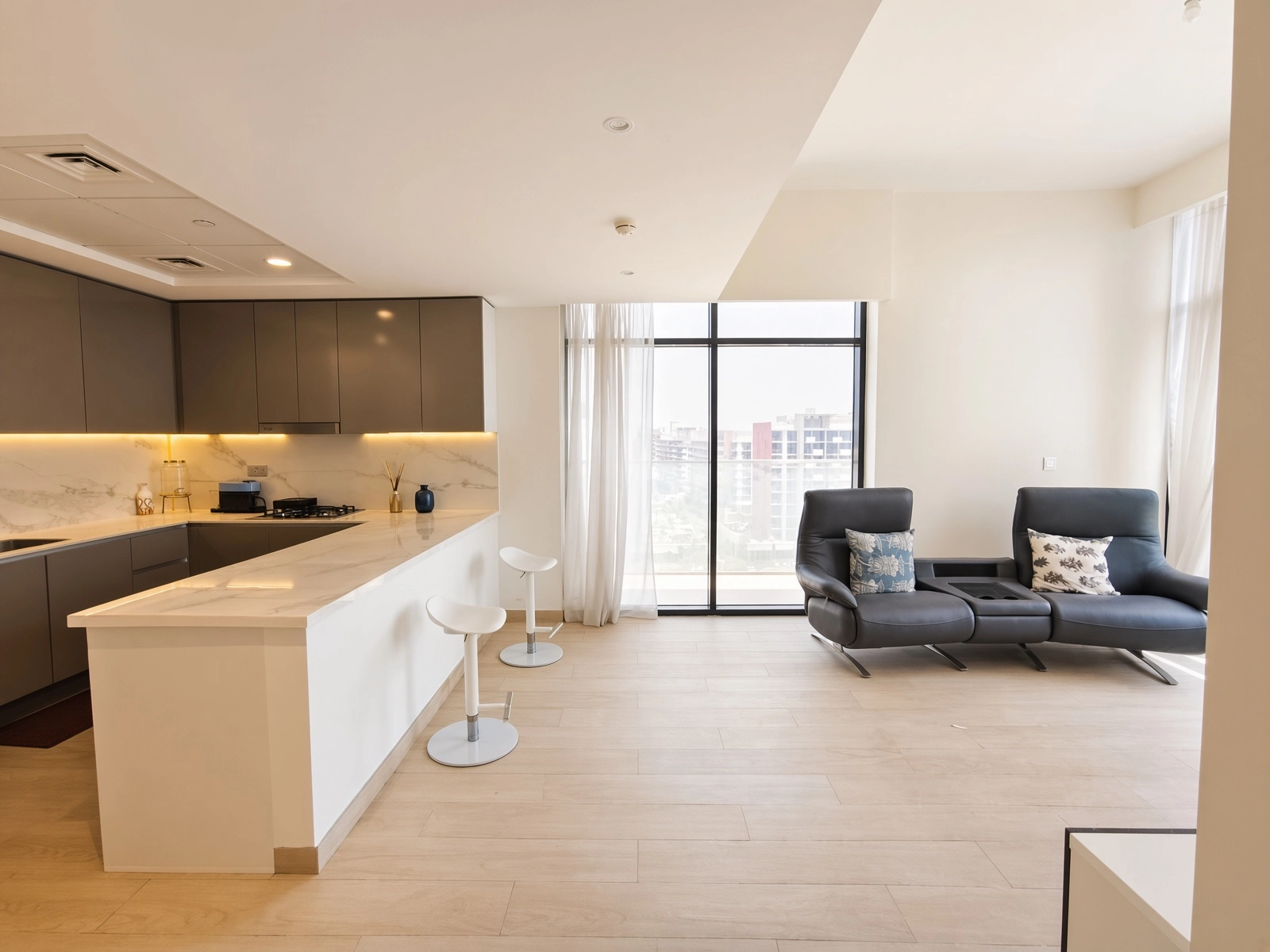 1-комнатная квартира на продажу в Azizi Riviera 7