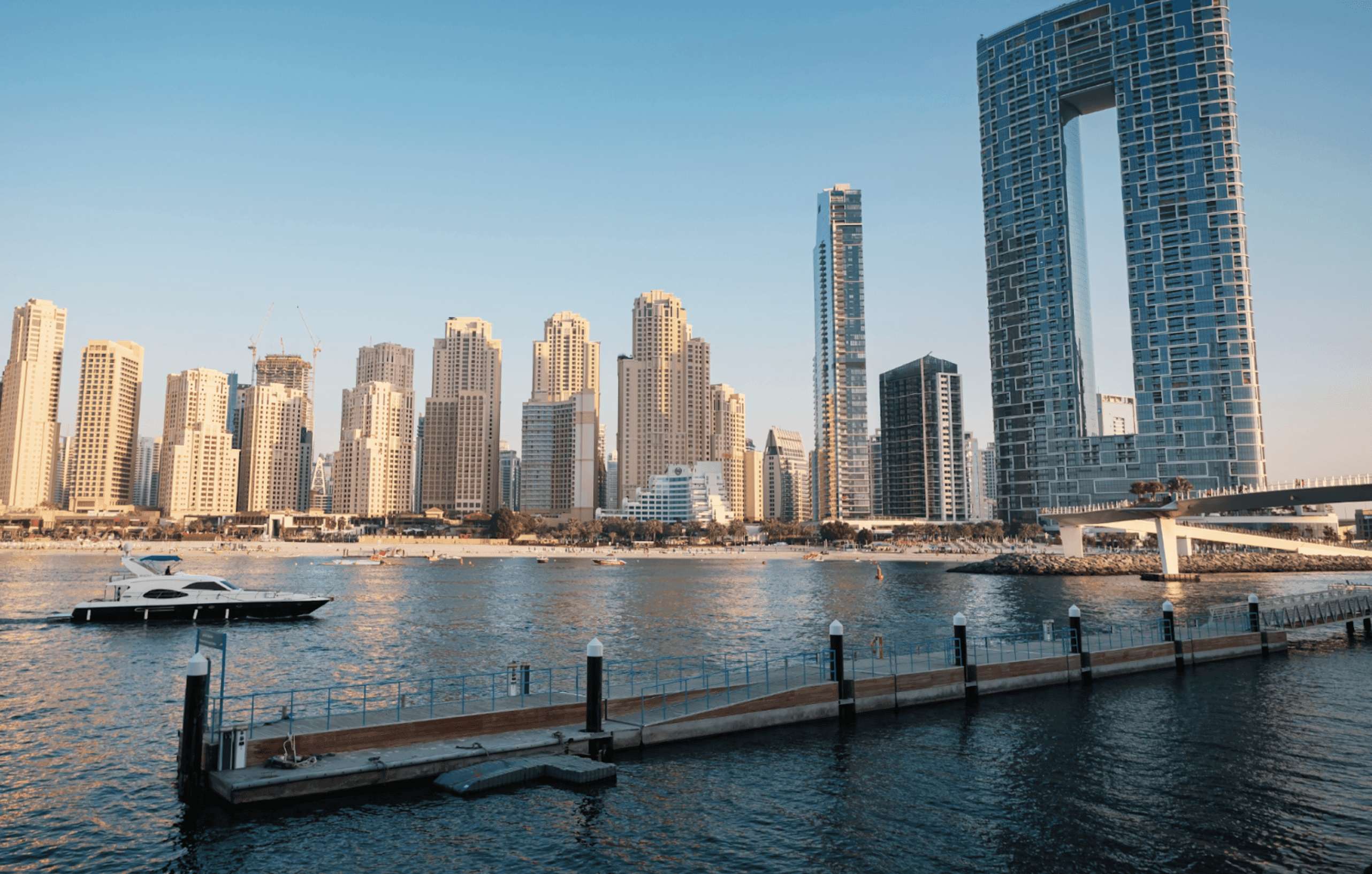 HISTORIA DE ÉXITO: COMPRA DE UN APARTAMENTO EN DIRECCIÓN JBR CON UN BENEFICIO DE 1.526.000 DÓLARES